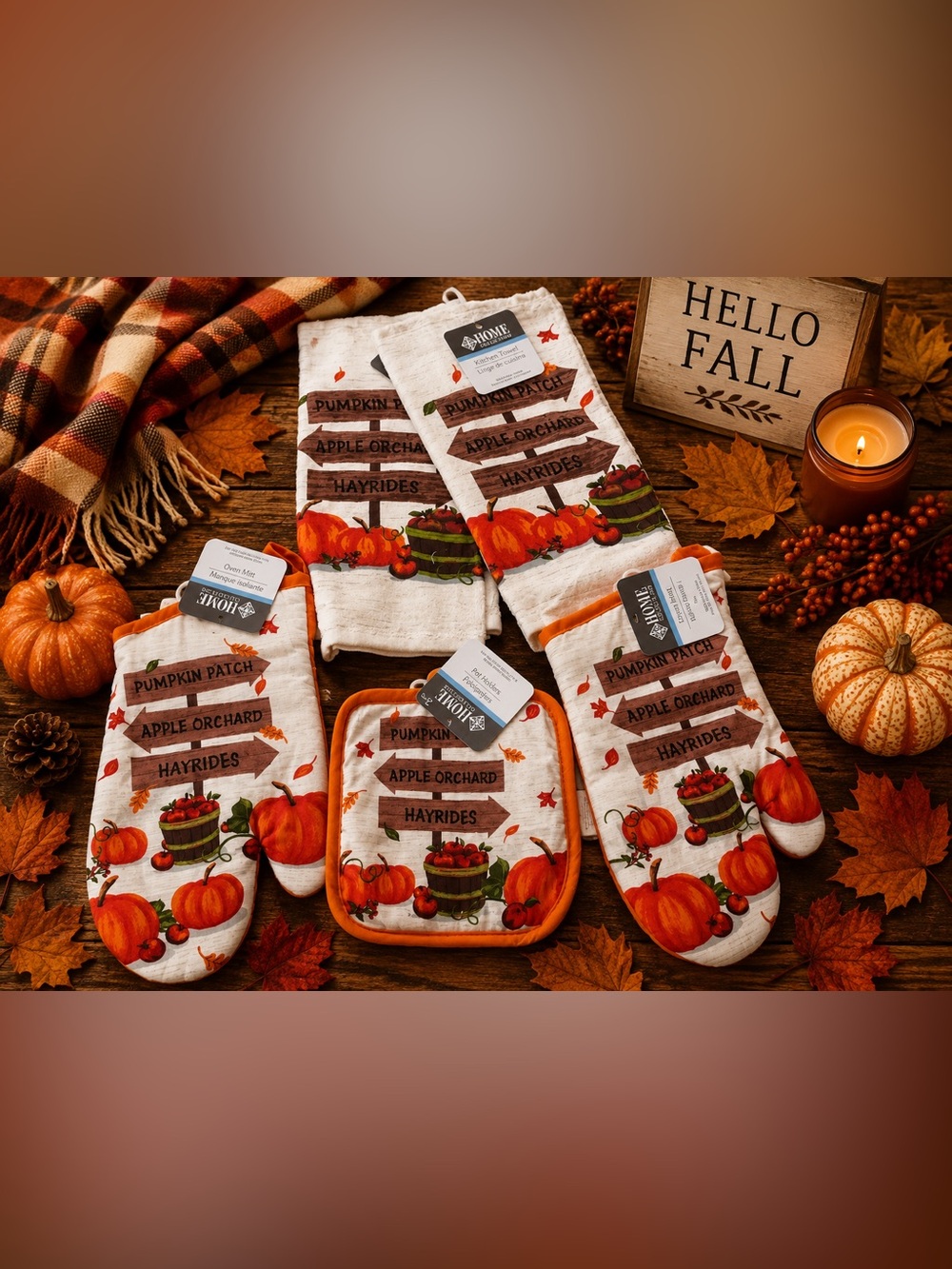 Home Collection Orange & Brown Pumpkin Patch Kitchen Towel and Pot Holder Set
